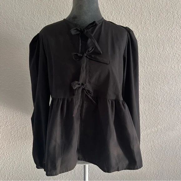 Black Bow Front Peplum Top – Size Medium - Picture 1 of 5